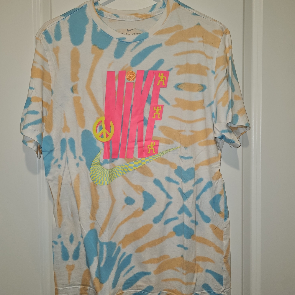 Nike Tie-Dye Graphic T-Shirt
